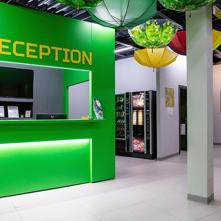 Green Cube Capsule Hostel София Экстерьер фото