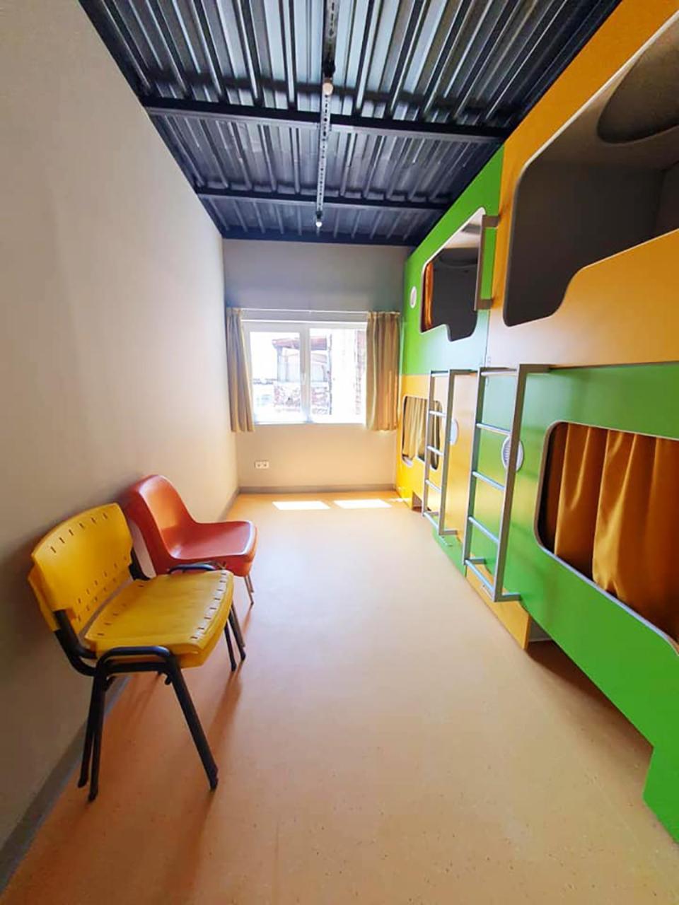 Green Cube Capsule Hostel София Экстерьер фото