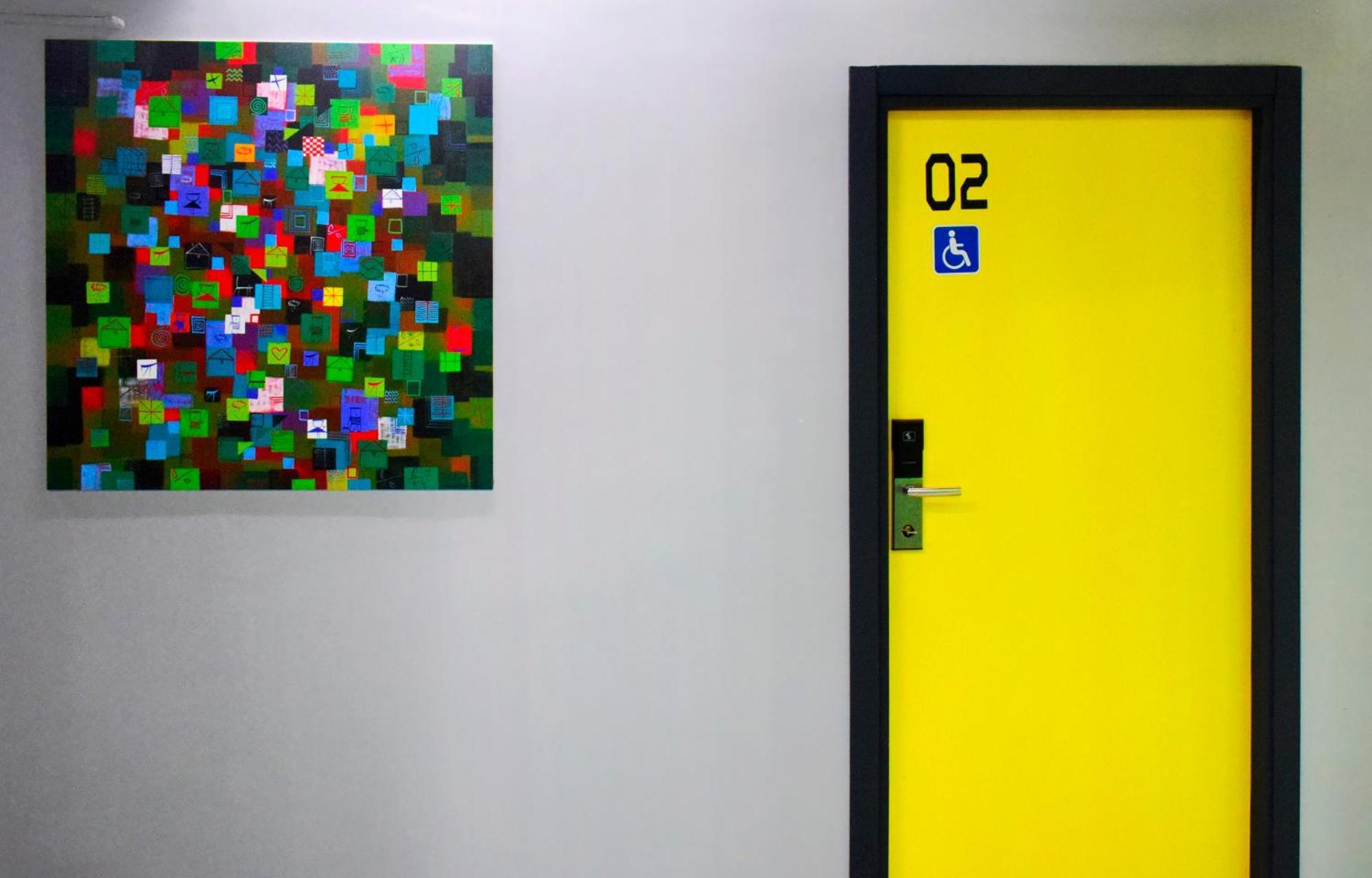Green Cube Capsule Hostel София Экстерьер фото